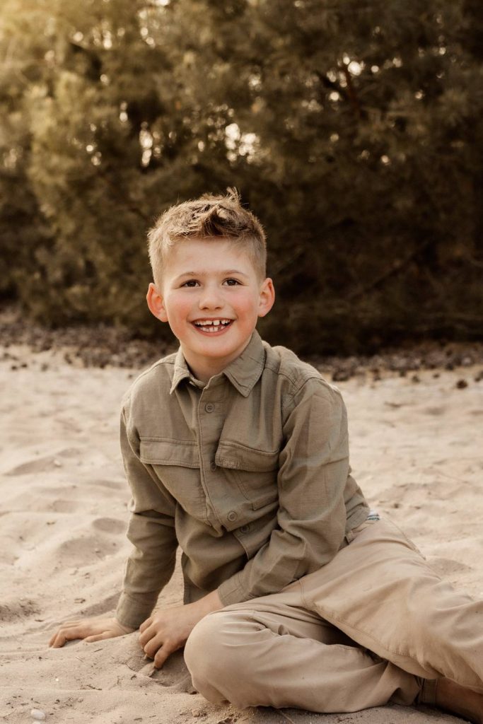 Familienshooting mit Kindern die wirklich Spaß haben, authentische Fotografie ohne Posing